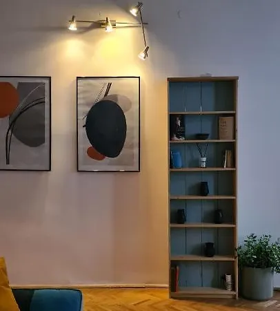 Zeiss House アパート ブラショフ