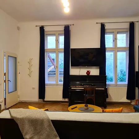 Zeiss House アパート *